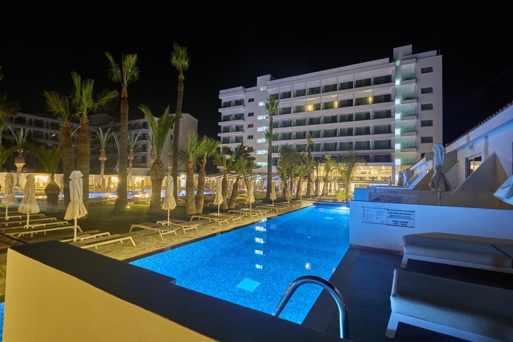 Bohemian Gardens Hotel بروتاراس المظهر الخارجي الصورة