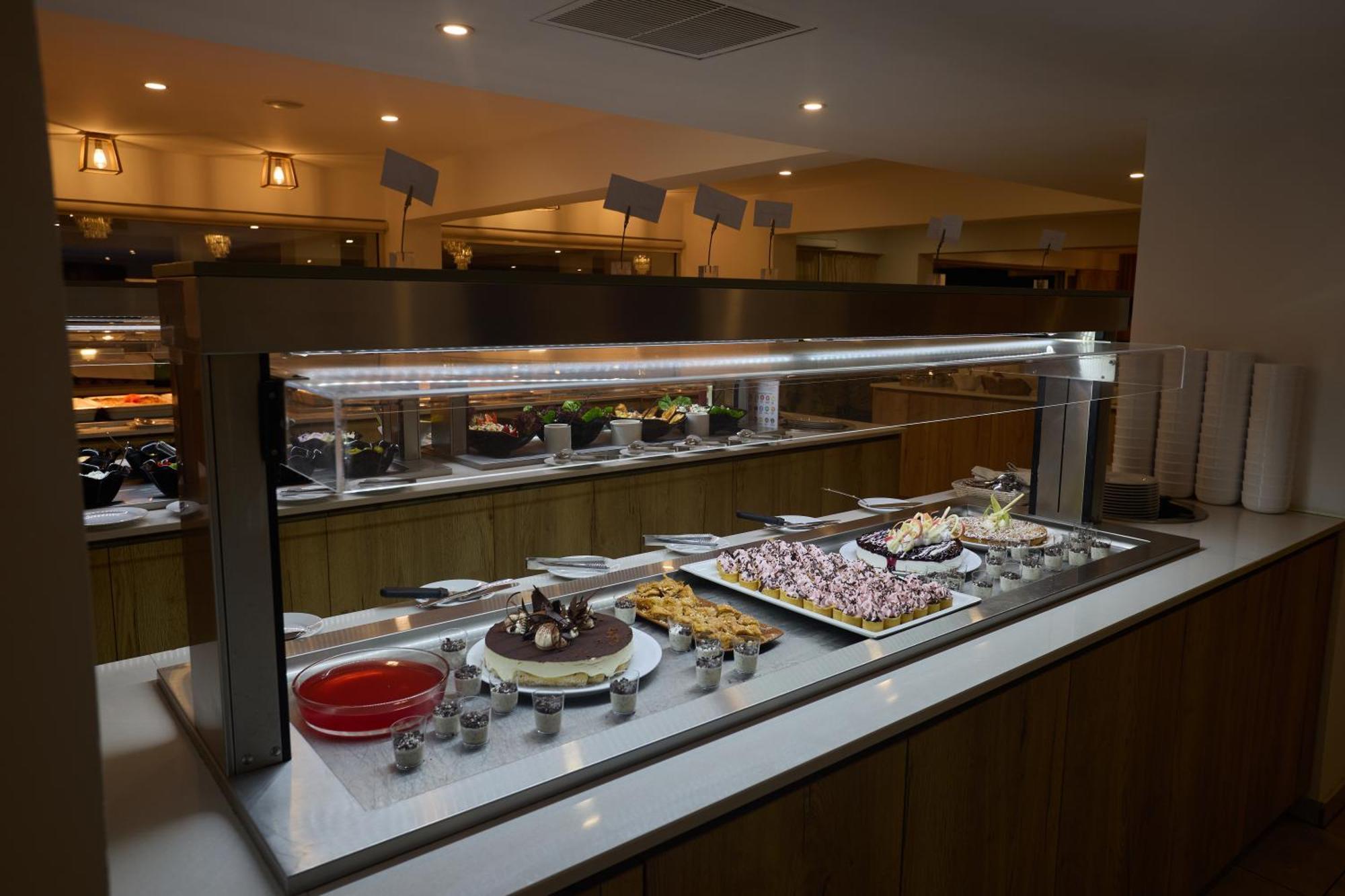 Bohemian Gardens Hotel بروتاراس المظهر الخارجي الصورة