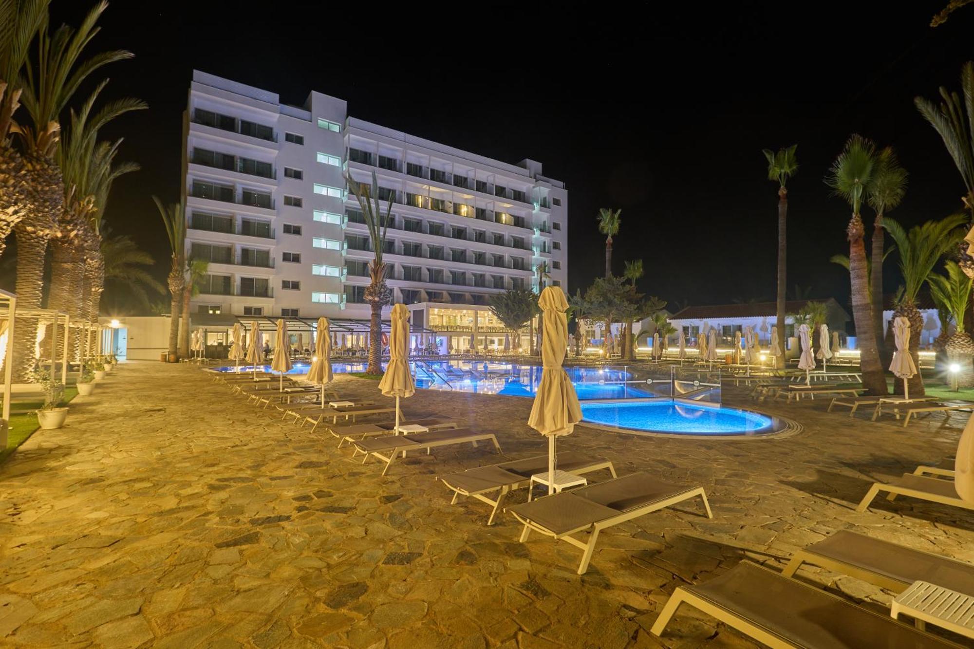Bohemian Gardens Hotel بروتاراس المظهر الخارجي الصورة